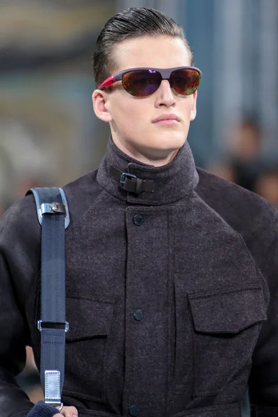 Look 52
